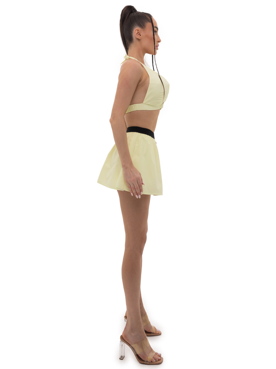 deep V glow effect top